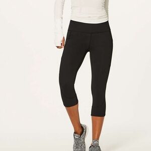 Lululemon home stretch crops